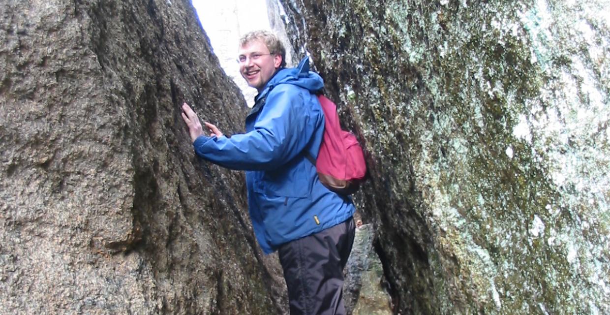 A hiker at the Lemon Squeezer - Photo by Daniel Chazin