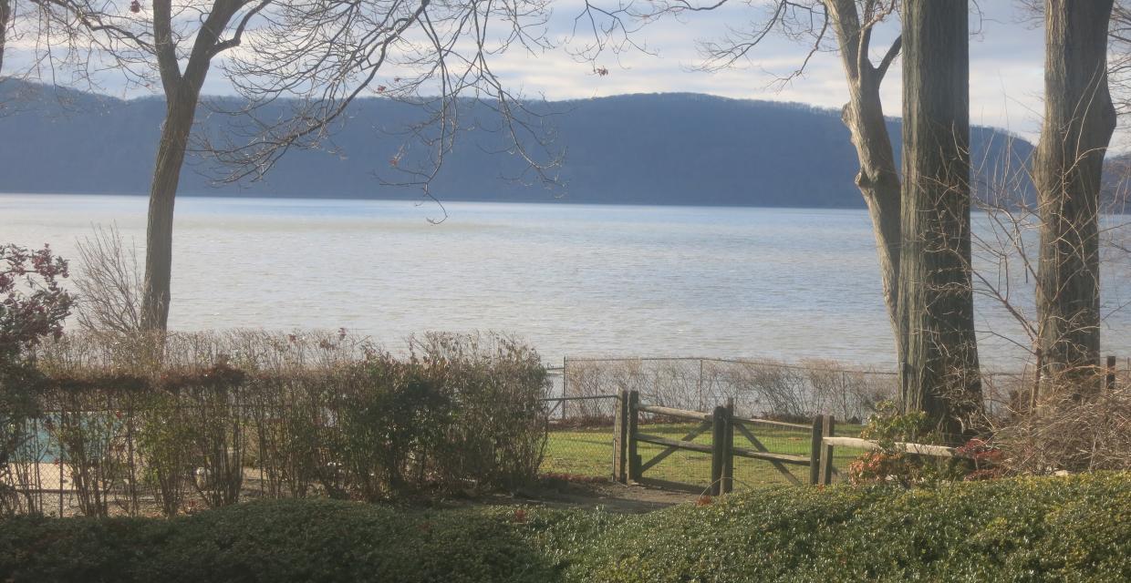 View of the Hudson River from the Old Croton Aqueduct along River Road in Scarborough, N.Y. Photo by Daniel Chazin.