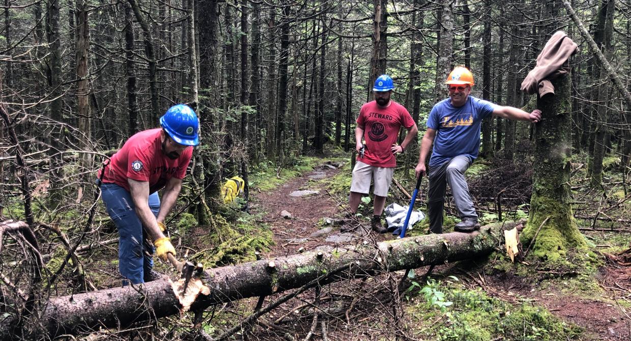 Conservation Corps Trail Stewards provide outreach to trail users and support for volunteers.. Photo by Melissa Cascini.