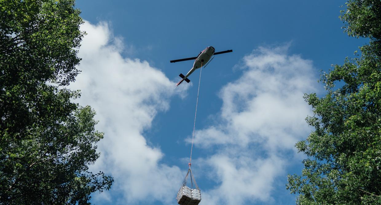 Wawayanda Terrace Pond floating walkway, helicopter dropping off materials. Photo by Jimmy Douglas/ New Jersey State Parks