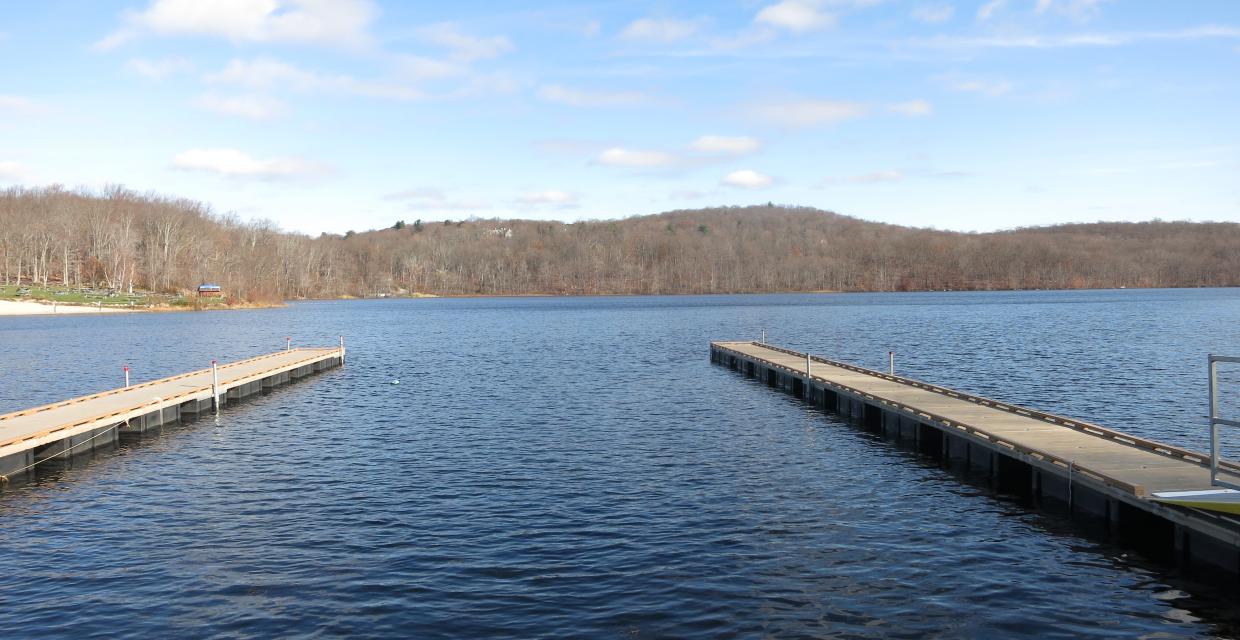 Ringwood State Park, Shepherd Lake. Photo by Daniel Chazin.