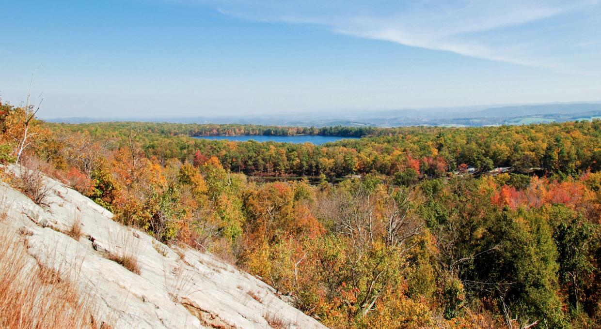 Scenic New Jersey Appalachian Trail - View in High Point State Park - Photo Jeremy Apgar Scenic New Jersey Appalachian Trail - View in High Point State Park - Photo Jeremy Apgar